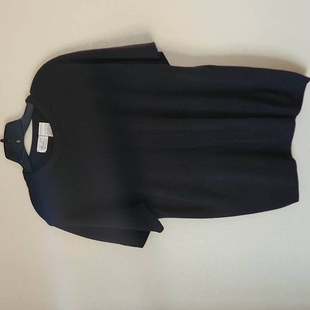 Kathie Lee Short Sleeve Sweater 18W/20W‎